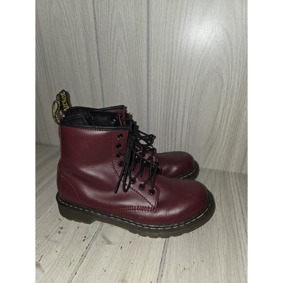 Dr Martens Delaney Ankle Zip Cherry Red Combat Boots Youth Size 4 - Picture 1 of 8